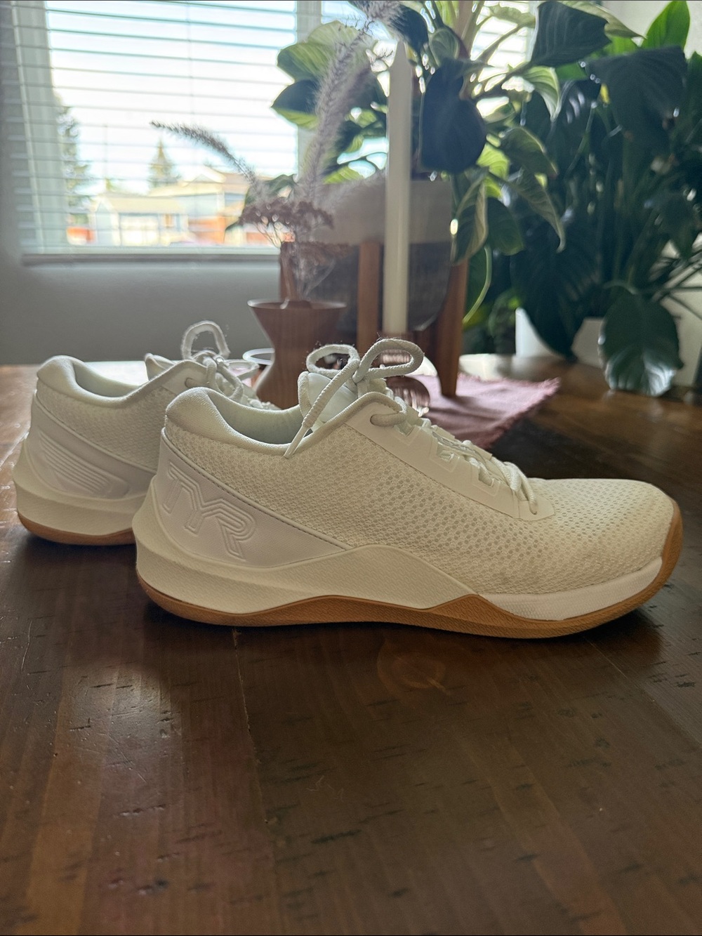 TYR Women’s White CXT-2 Trainers with Gum Sole - Size 8